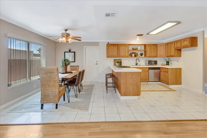 Kitchen/Dining