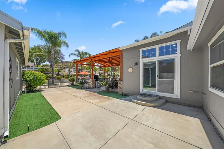 41984 Madeline Court, Temecula, California 92592