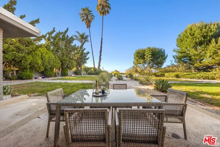 16375 Sloan Drive, Los Angeles, California 90049