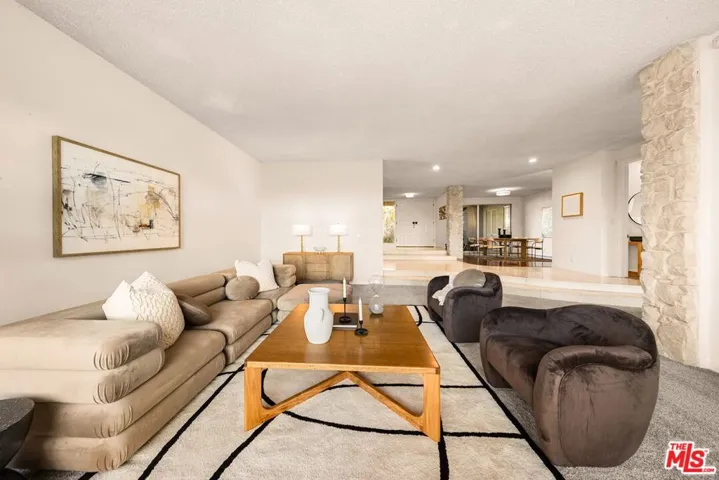16375 Sloan Drive, Los Angeles, California 90049