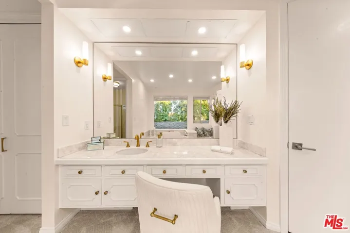16375 Sloan Drive, Los Angeles, California 90049