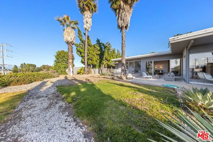 16375 Sloan Drive, Los Angeles, California 90049