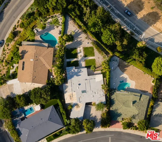 16375 Sloan Drive, Los Angeles, California 90049