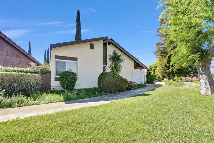36156 Senna, Yucaipa, California 92399