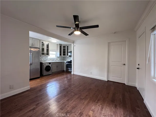 1325 Douglas Street, Los Angeles, California 90026