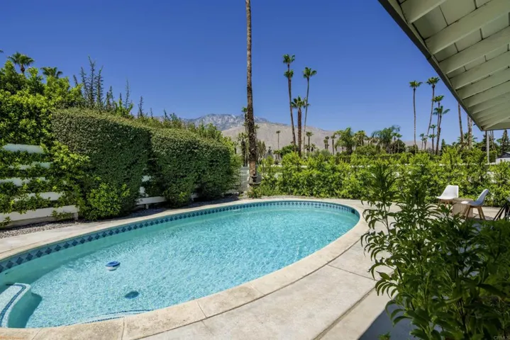 1111 S San Joaquin, Palm Springs, California 92264
