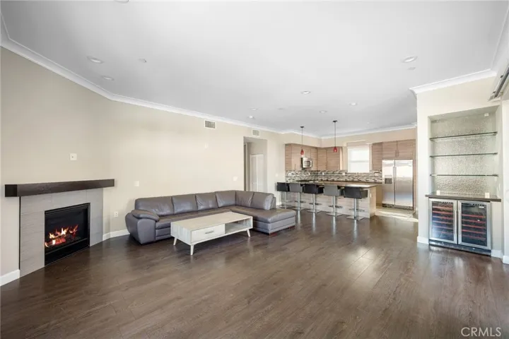 342 Myrtle Street 302, Glendale, California 91203