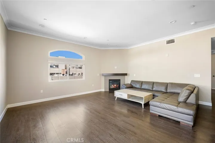 342 Myrtle Street 302, Glendale, California 91203