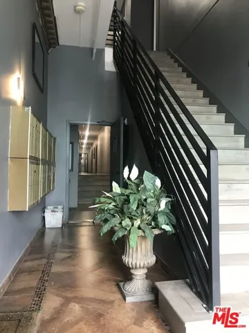 730 S Catalina Street, Los Angeles, California 90005