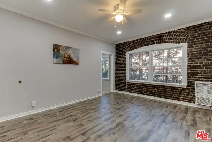 730 S Catalina Street, Los Angeles, California 90005