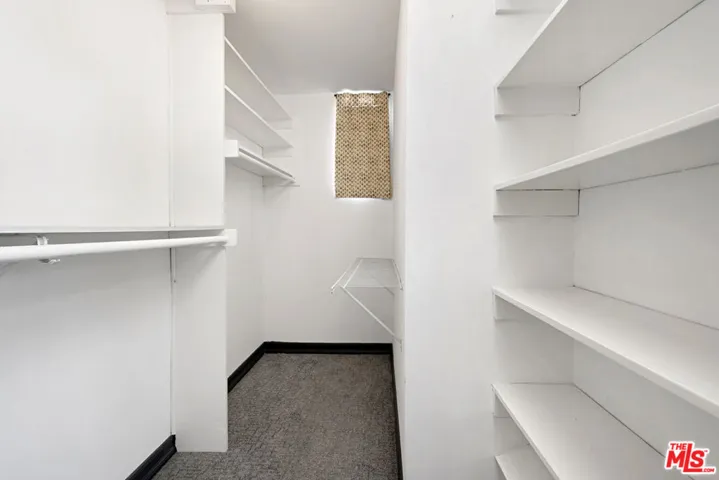 Walk in Closet - Primary