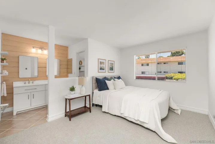 8641 Lake Murray 16, San Diego, California 92119