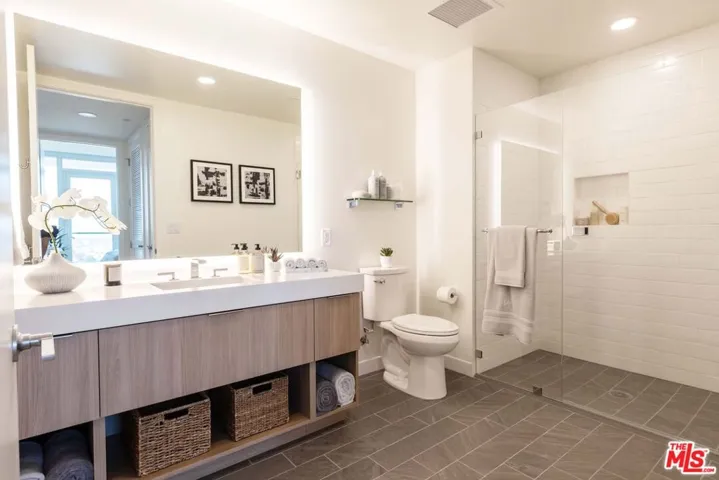 11750 Wilshire Boulevard 1102, Los Angeles, California 90025