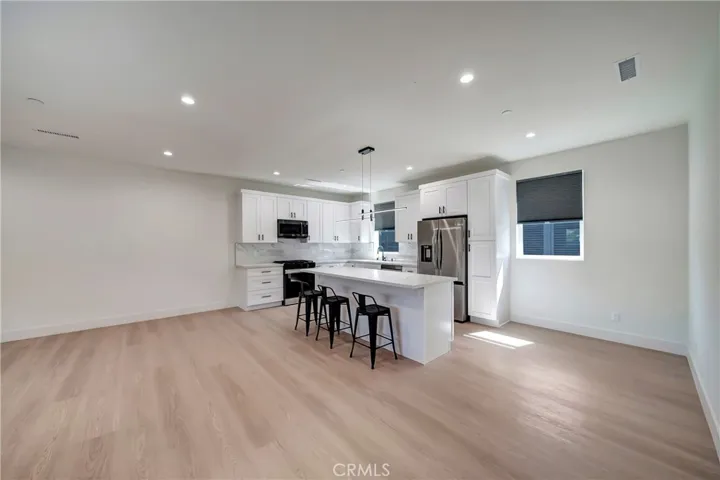 19145 Keswick, Reseda Ranch, California 91335