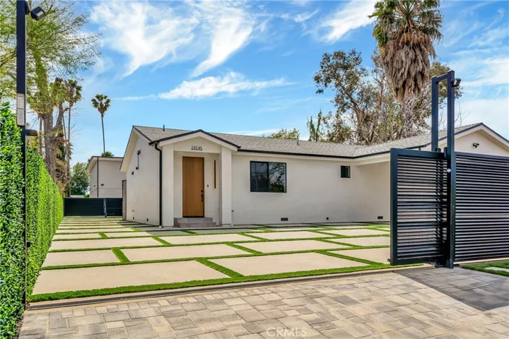 19145 Keswick, Reseda Ranch, California 91335