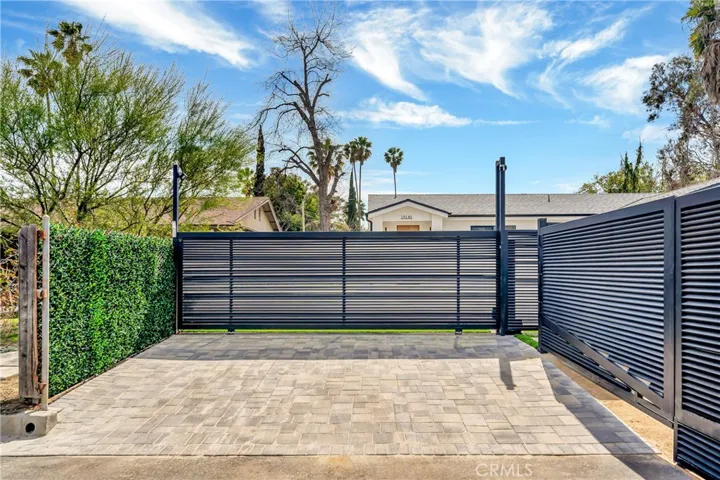 19145 Keswick, Reseda Ranch, California 91335