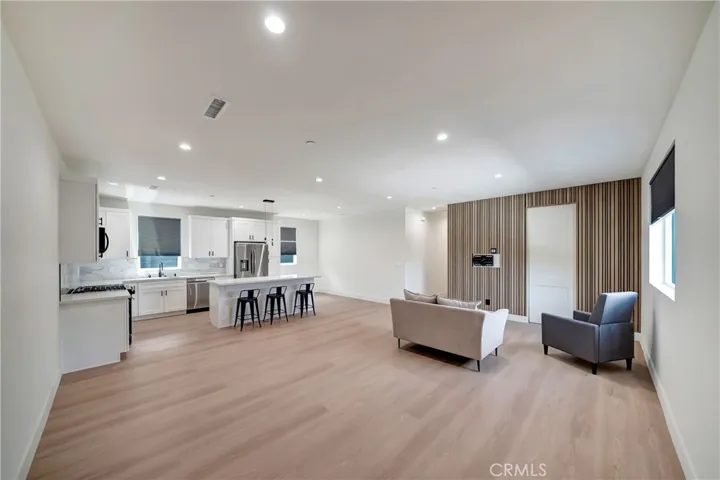 19145 Keswick, Reseda Ranch, California 91335