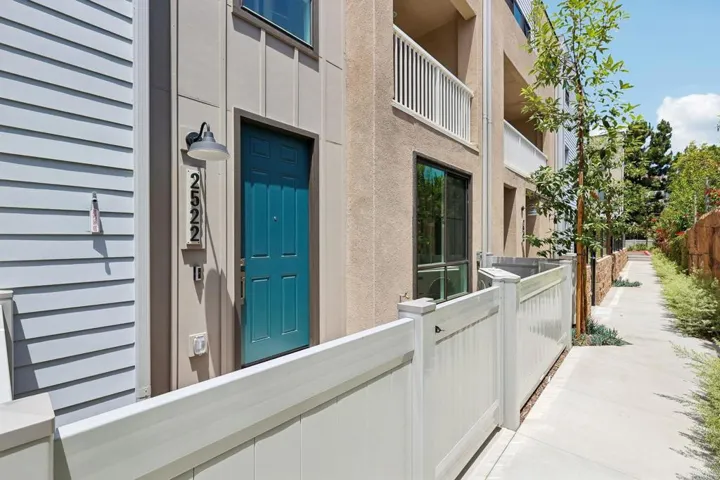 2522 Thyme Way, Carlsbad, California 92008