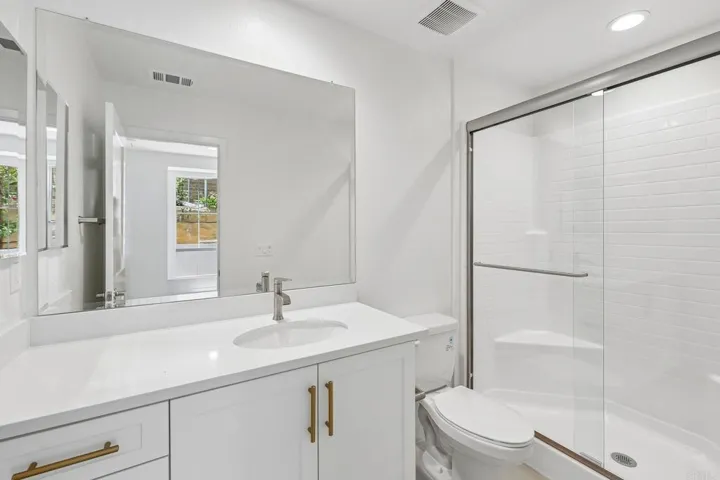 2522 Thyme Way, Carlsbad, California 92008