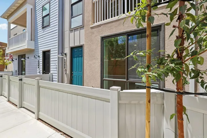 2522 Thyme Way, Carlsbad, California 92008