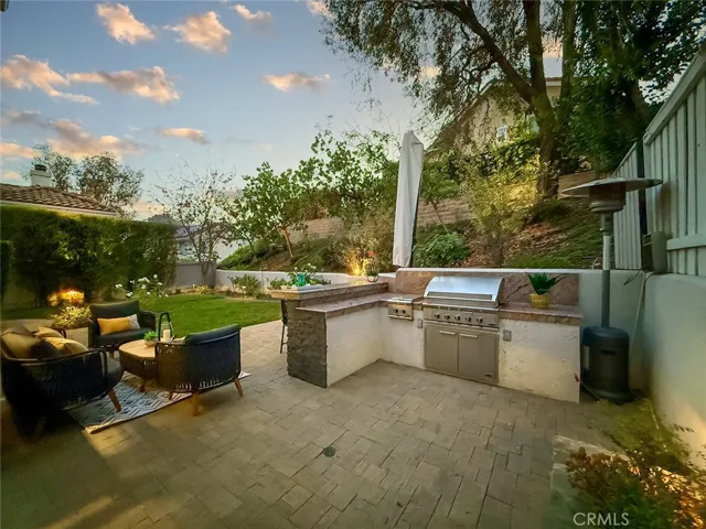 549 Myrtle Court, Oak Park, California 91377