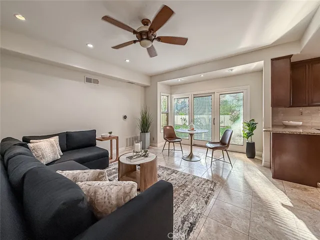 549 Myrtle Court, Oak Park, California 91377