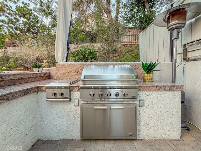 549 Myrtle Court, Oak Park, California 91377
