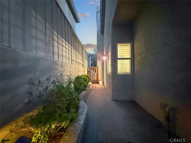 549 Myrtle Court, Oak Park, California 91377