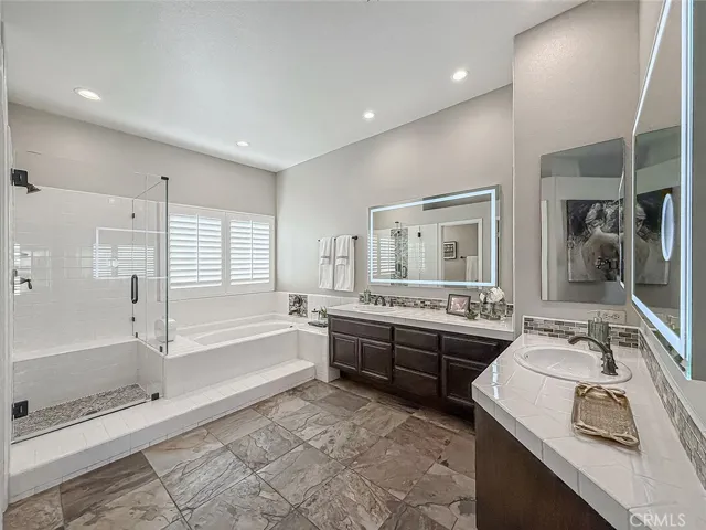 549 Myrtle Court, Oak Park, California 91377