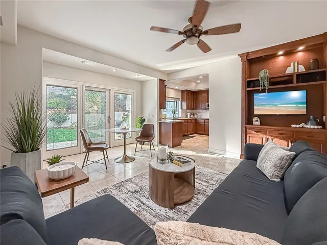 549 Myrtle Court, Oak Park, California 91377