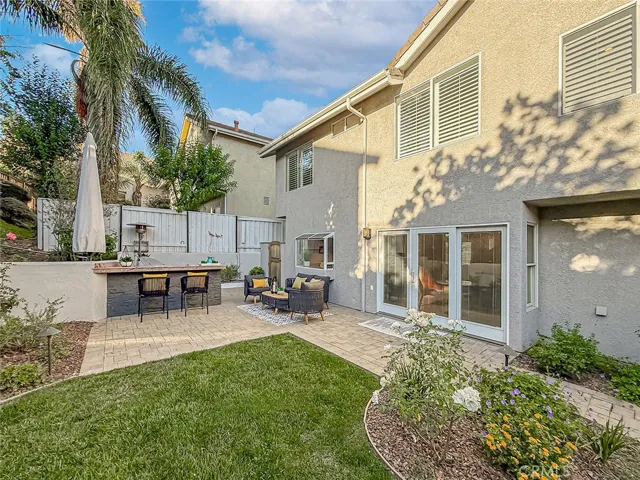 549 Myrtle Court, Oak Park, California 91377