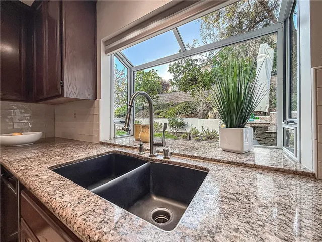 549 Myrtle Court, Oak Park, California 91377