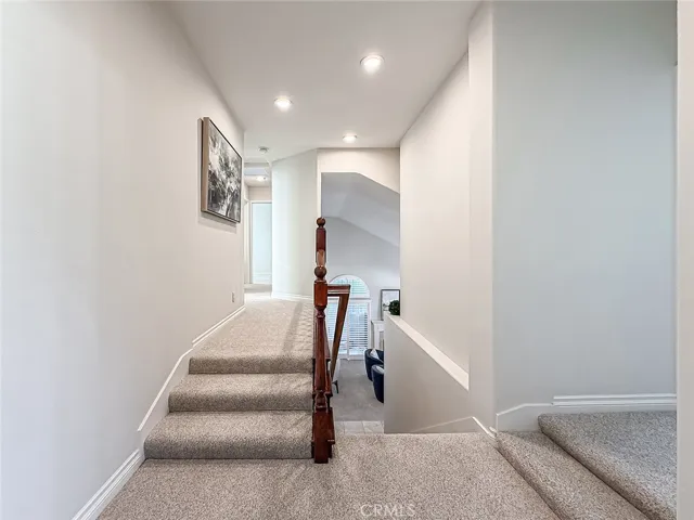 549 Myrtle Court, Oak Park, California 91377