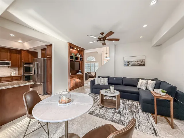 549 Myrtle Court, Oak Park, California 91377