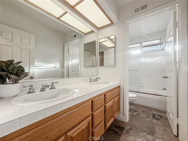 549 Myrtle Court, Oak Park, California 91377