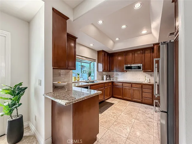 549 Myrtle Court, Oak Park, California 91377