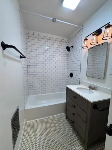 4581 Finley 4, Los Angeles, California 90027
