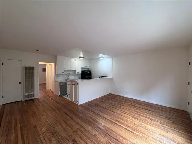 4581 Finley 4, Los Angeles, California 90027