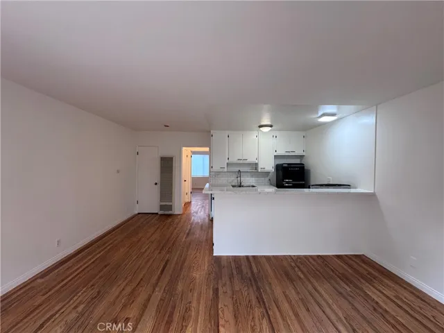4581 Finley 4, Los Angeles, California 90027