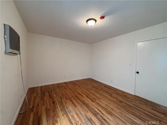 4581 Finley 4, Los Angeles, California 90027