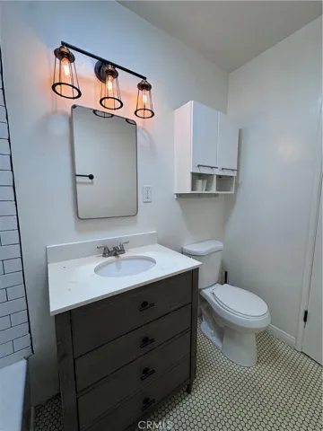 4581 Finley 4, Los Angeles, California 90027