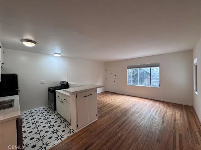 4581 Finley 4, Los Angeles, California 90027