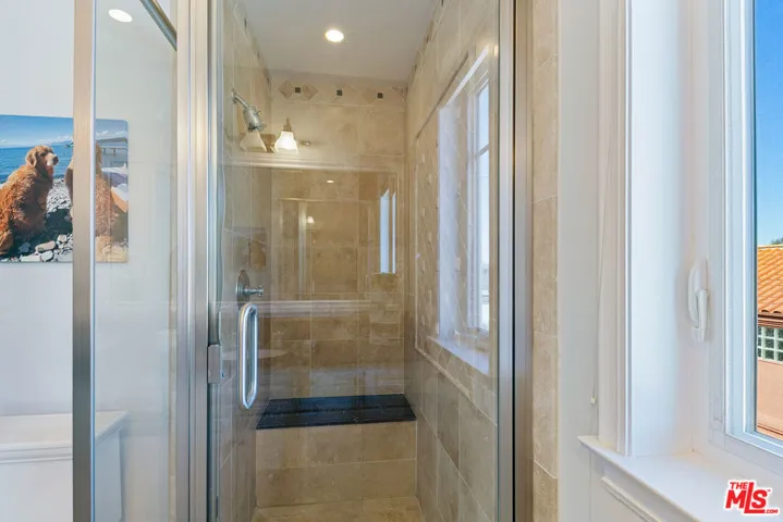 328 9th Street, Manhattan Beach, California 90266