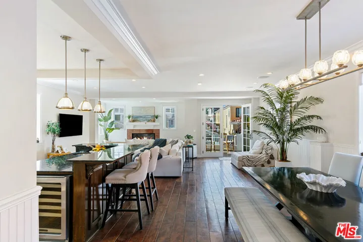 328 9th Street, Manhattan Beach, California 90266