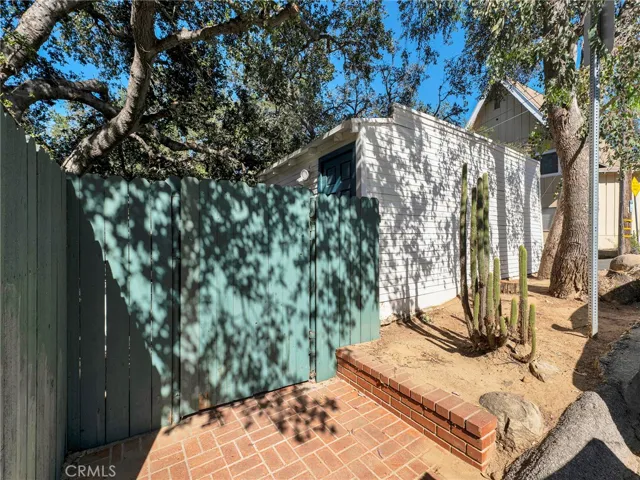 4240 Ensenada Drive, Woodland Hills, California 91364