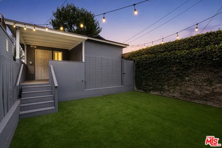 806 Navy Street, Santa Monica, California 90405