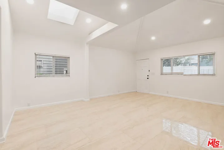 806 Navy Street, Santa Monica, California 90405