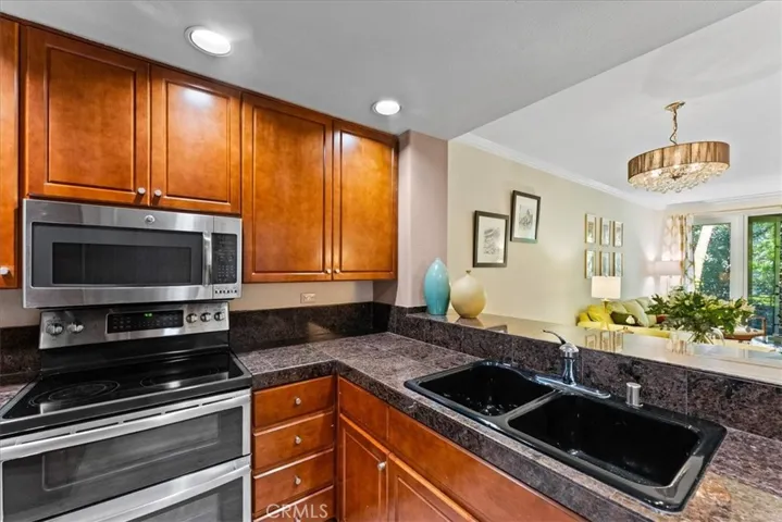 2253 Martin, Irvine, California 92612