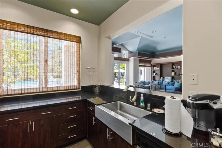 2253 Martin, Irvine, California 92612