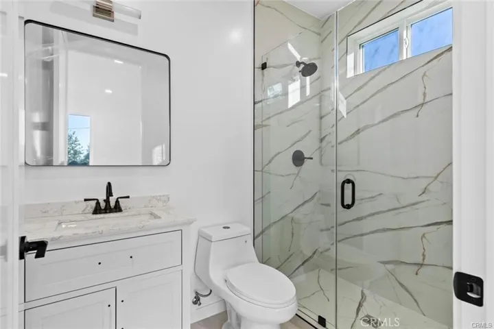 6846 Cedros Avenue, Van Nuys, California 91405